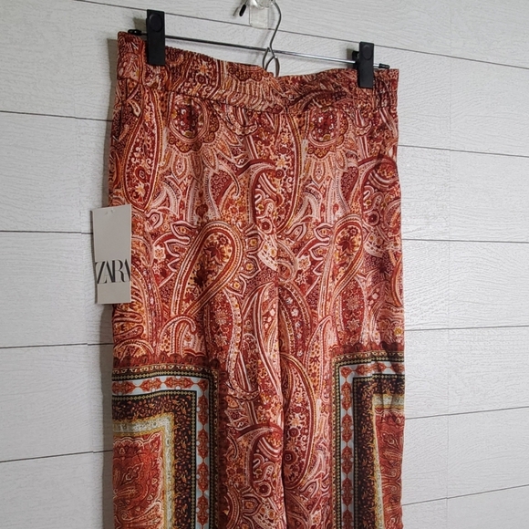 ZARA  |  FLOWY PRINTED PANTS - Picture 4 of 4